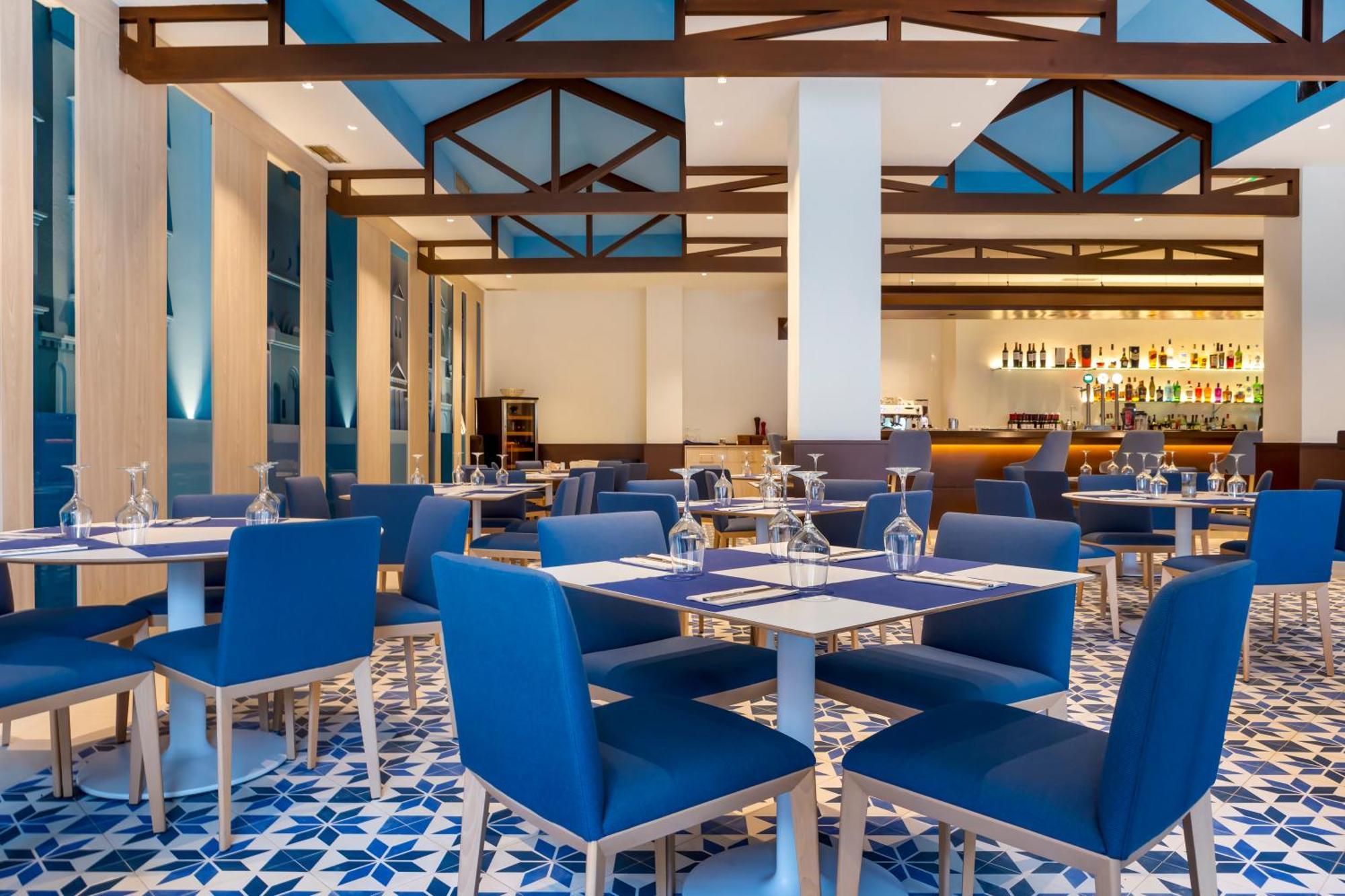 Amigos Club Aparthotel