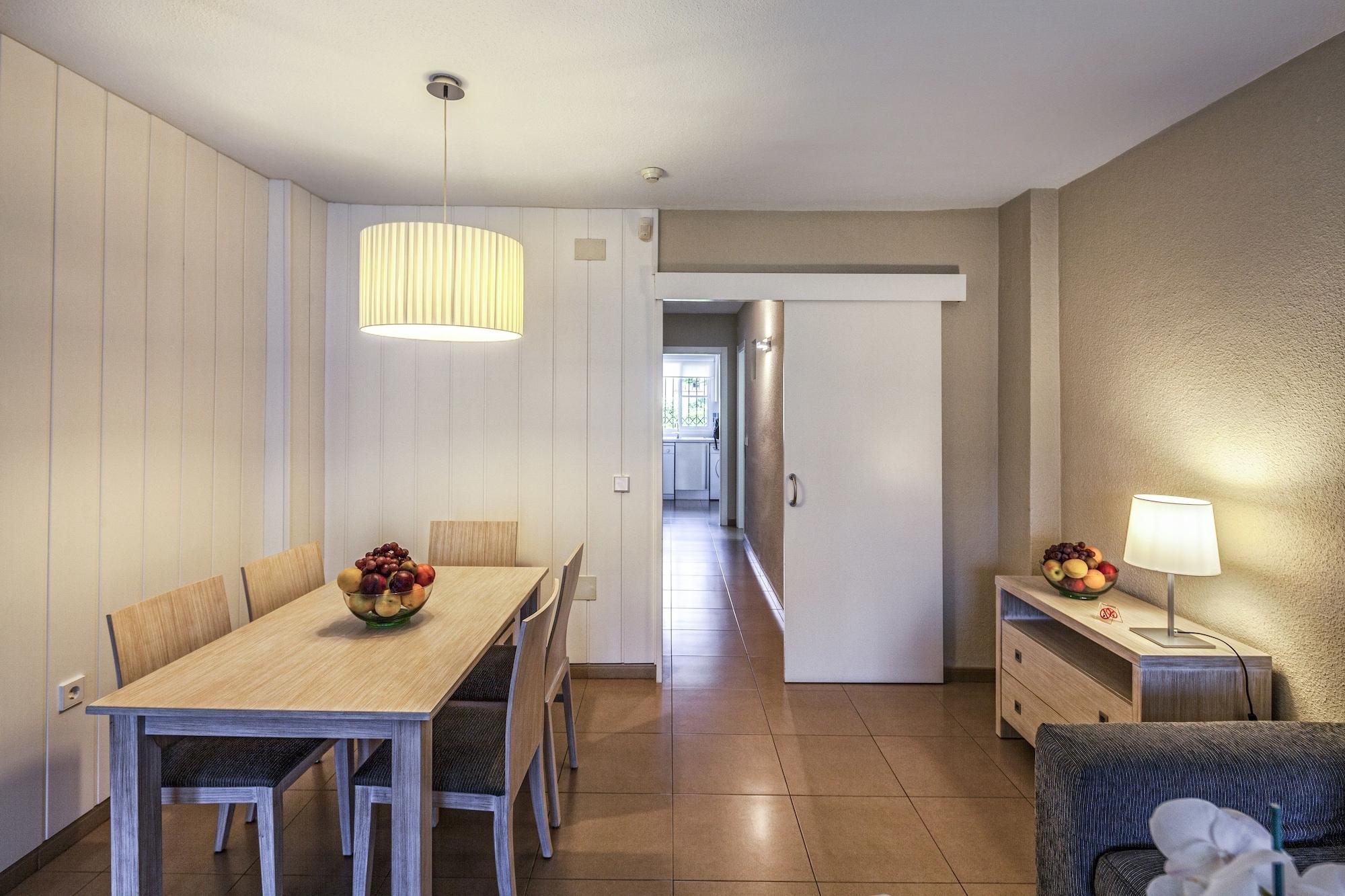 Aparthotel Amigos Club 3*