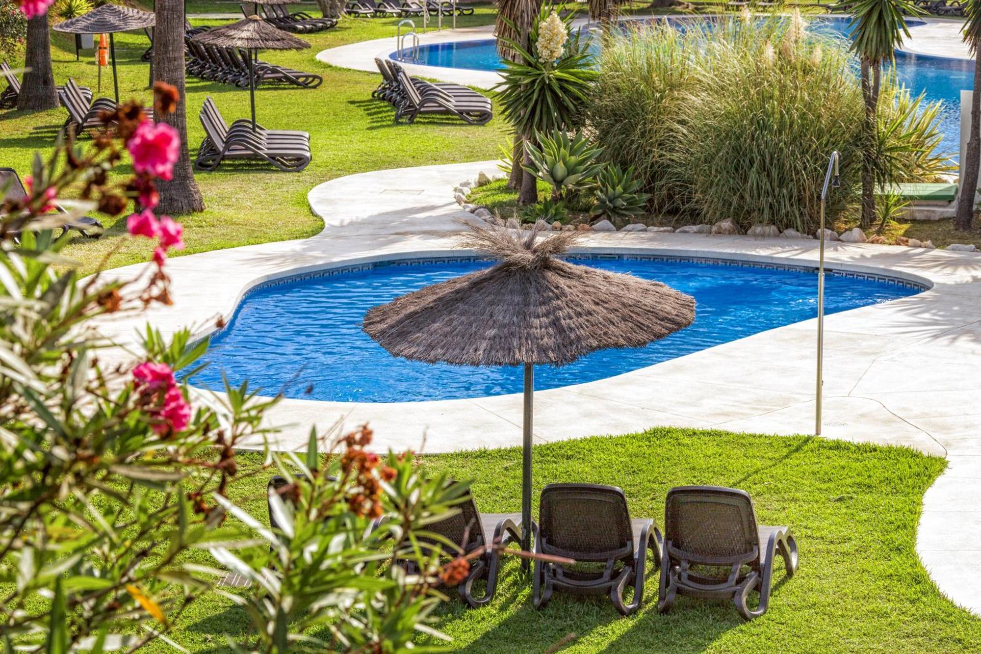 Los Amigos Beach Club Apartahotel 3*